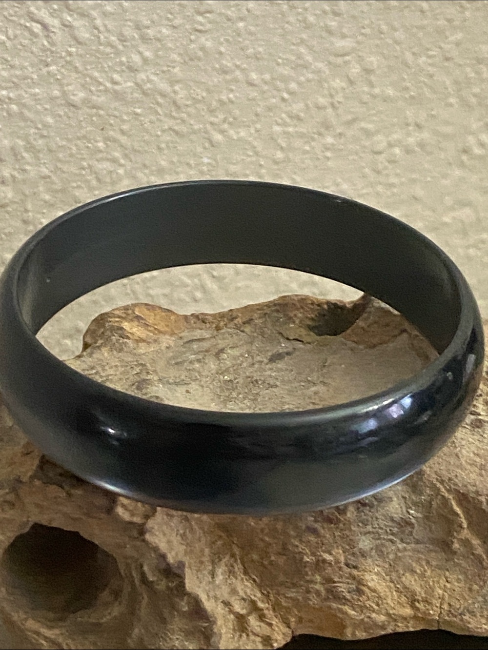 5/$10❤️❤️❤️Black & Gray Resin Bangle Bracelet